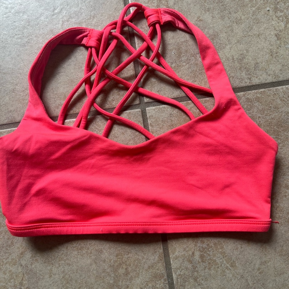 Lululemon sports bra hot pink size 4